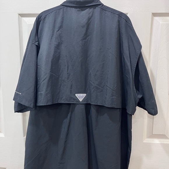 lightweight Columbia PFG, black fishing shirt in two XL - Picture 3 of 6